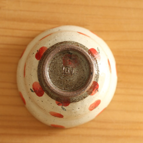 U様お取り置き分 粉引きりんごのお茶碗。 茶碗・めし碗 やまぐちあさこ  