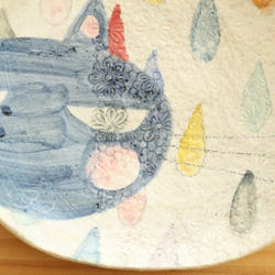 　粉引きカラフルドットにふてねこのオーバル皿。 2枚目の画像
