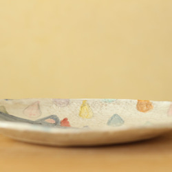 　粉引きカラフルドットにふてねこのオーバル皿。 3枚目の画像