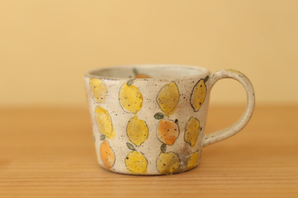 ※Creema限定受注制作　粉引き黄色とオレンジのレモンのカップ。 2枚目の画像