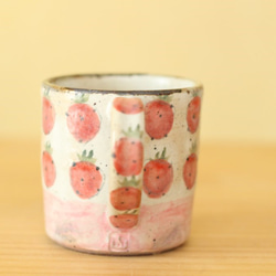 *訂單生產粉草莓是一杯嬰兒Pinkoo邊框。 第2張的照片