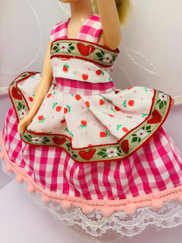 ピンクチェック柄チロリアンテープ付☆22センチドール服 その他人形