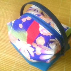 和素材リメイク☆膝上ちょこんとBAG【橙桃色】【群青色】 5枚目の画像