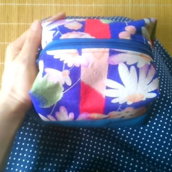 和素材リメイク☆膝上ちょこんとBAG【橙桃色】【群青色】 7枚目の画像