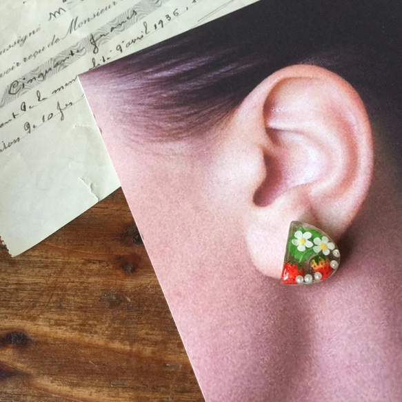 草莓園耳環 第3張的照片