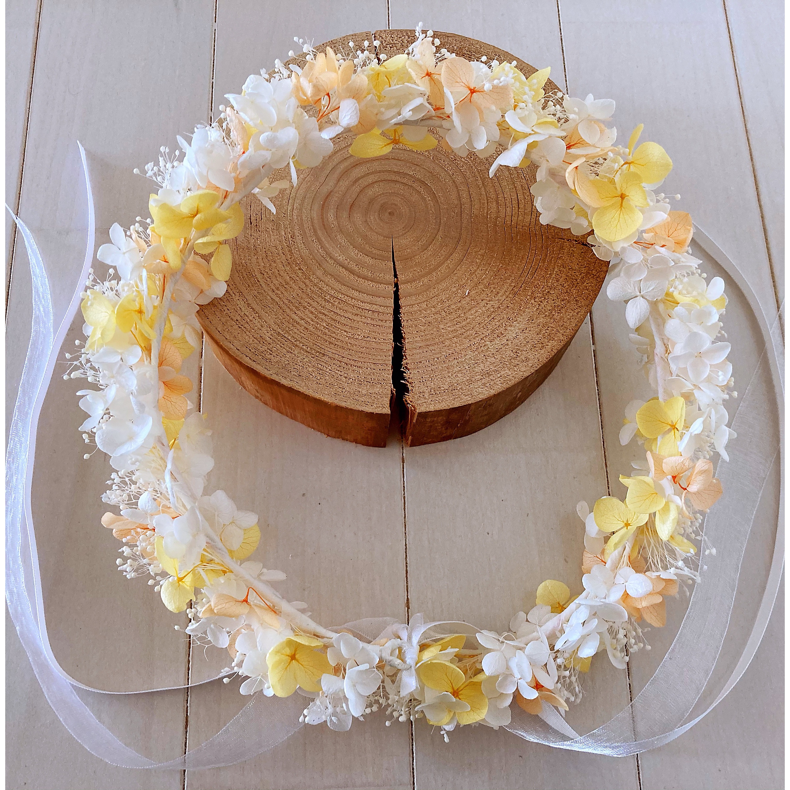 黄色ベースのオレンジと白を合わせた、紫陽花の花冠☆ Ω ヘッドドレス（