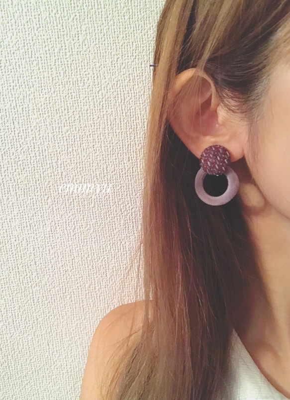 Velours Autumn Round Earring 1枚目の画像