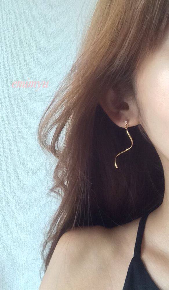 Zirconia Wave Metal Pierce/Earring 1枚目の画像