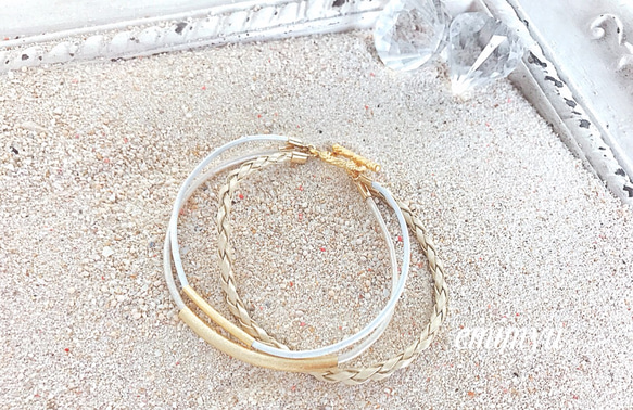 Gold&White Leather  Bracelet 4枚目の画像