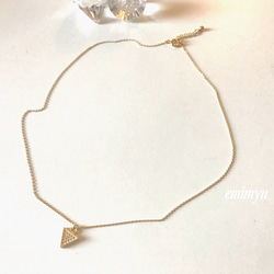 数量限定販売！Triangle Zirconia Gold Necklace 4枚目の画像