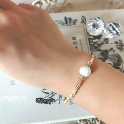 Mosaic Shell Gold Leather Bracelet 2枚目の画像