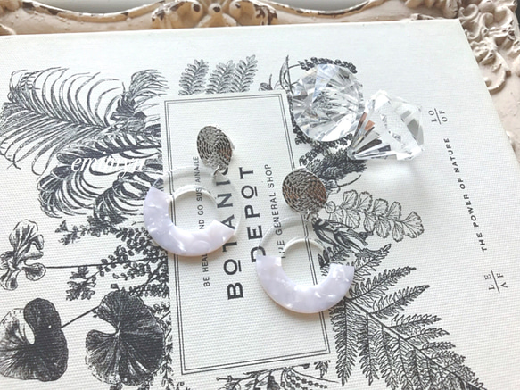 Round Acryl Silver Earring 6枚目の画像