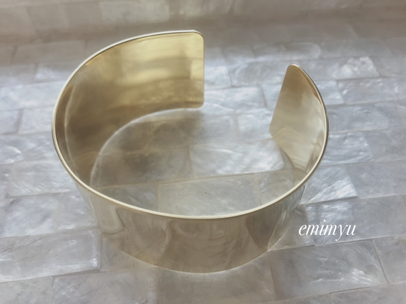 Simple Big Gold Bangle 3枚目の画像