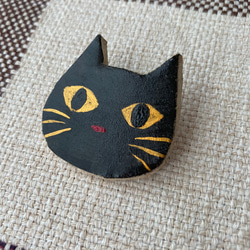 黒猫ブローチ③陶器（オプションでヘアゴム、帯留め変更可） 2枚目の画像