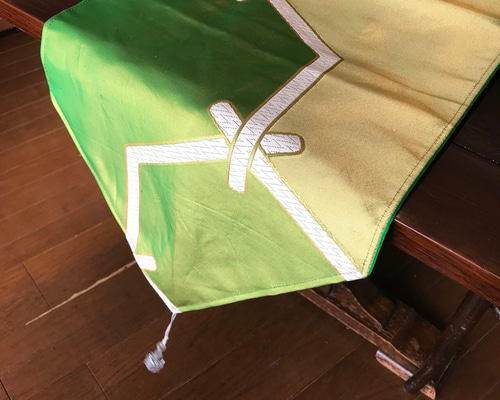 テーブルランナー　「吉祥横段」A 帯リメイク テーブルランナー 「吉祥横段」A 帯リメイク