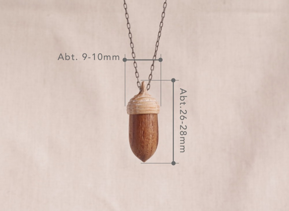 Wood Carving Acorn Pendant: Teak & Ashwood 第2張的照片