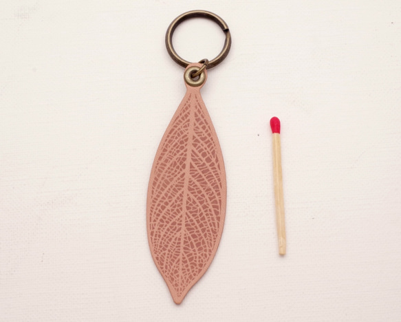 [Unbleached] Leather Leaf Vein Keychain (LK-2) 第4張的照片