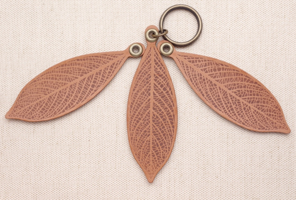 [Brown] Leather Leaf Vein Keychain (LK-1) 第2張的照片