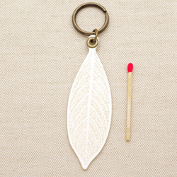 [White] Leather Leaf Vein Keychain (LK-8) 第2張的照片