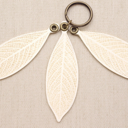 [White] Leather Leaf Vein Keychain (LK-8) 第3張的照片