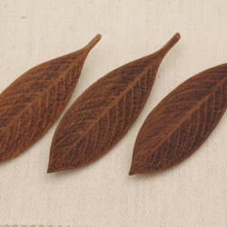 Wood Carving Leaf Brooch [Walnut] (LBR-5) 第2張的照片