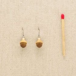 PEA-1 TINY Wooden Acorn Earring   [Magnolia & Maple] 第5張的照片