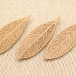 Wood Carving Leaf Brooch [Basswood] (LBR-4) 第2張的照片