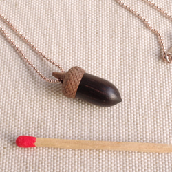 Wood Carving Acorn Pendant : Rosewood & Walnut 第3張的照片