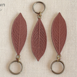 Leather Leaf Keychain RENEWAL 第6張的照片