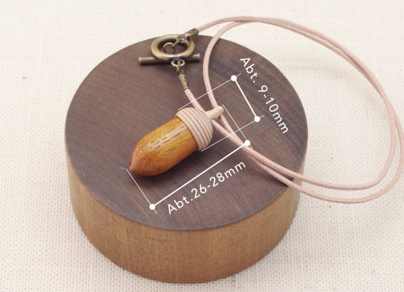 Wood Carving Acorn Bracelet : KEYAKI & Maple 第5張的照片