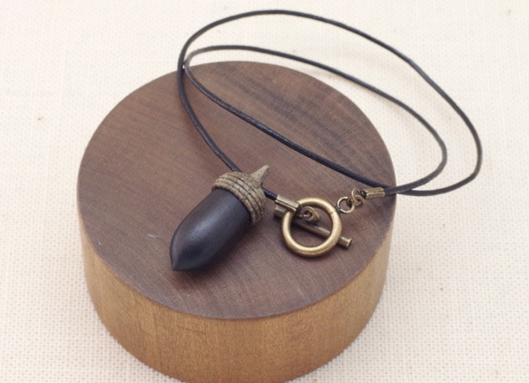 Wood Carving Acorn Bracelet : Ebony & JINDAI Ashwood 第2張的照片