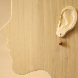 Wooden Leaf and Acorn Earrings : Oak | Color variations 第4張的照片