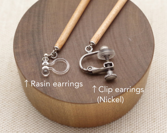 Wooden Leaf and Acorn Earrings : Dogwood | Color variations 第10張的照片