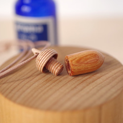 Aroma diffuser, Wood Carving Acorn: KEYAKI & Maple 第1張的照片