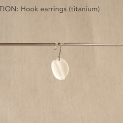 Antler Carving Petal - Threader Earrings [made-to-order] 第8張的照片