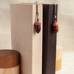 A Paired Set of Wooden Acorn Bookmarks | Best for gift! 第2張的照片