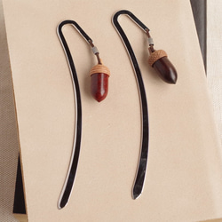 A Paired Set of Wooden Acorn Bookmarks | Best for gift! 第3張的照片