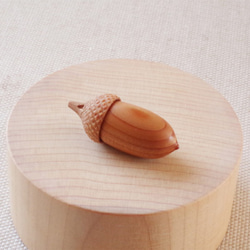 Acorns in Japan: KONARA (aroma pendant) made-to-order 第2張的照片