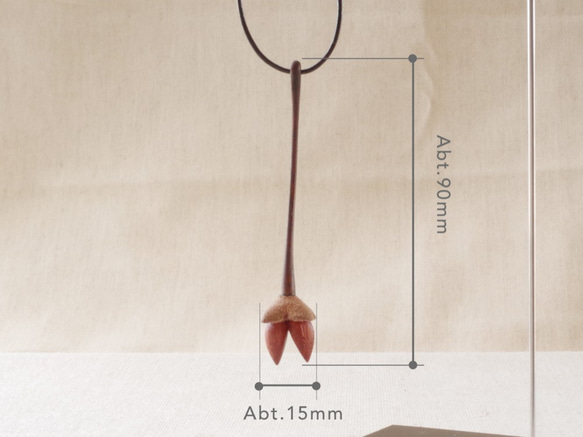 日本のどんぐりシリーズ　イヌブナの木彫ペンダント　 受注制作 5枚目の画像