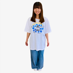 秋もHAPPYな週末を！ Tシャツ【ユニセックス】  猫と花 ※現在庫SS×1,XL×1,XXL×１ 10枚目の画像