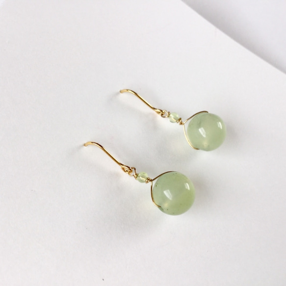 橄欖石及新翠綠色的耳環 第2張的照片
