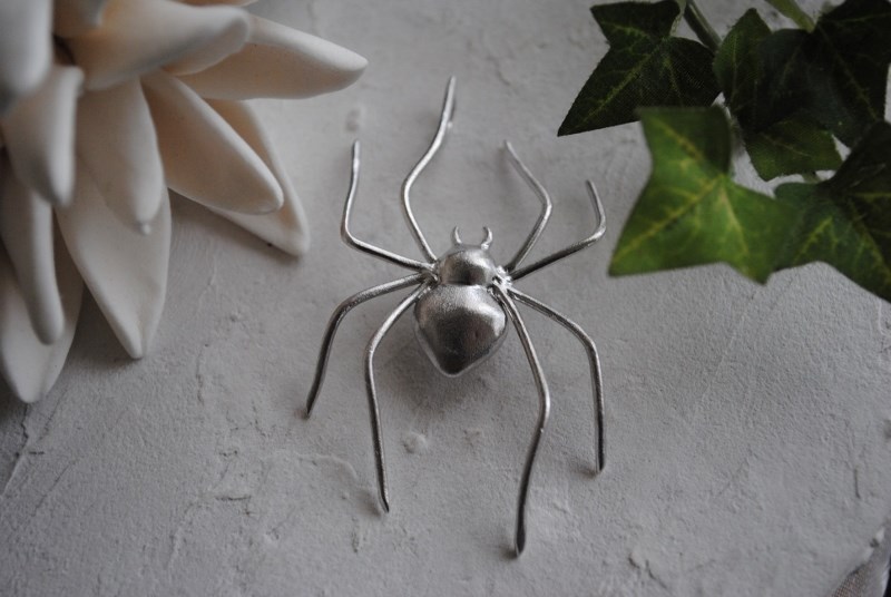 シルバースパイダーペンダント