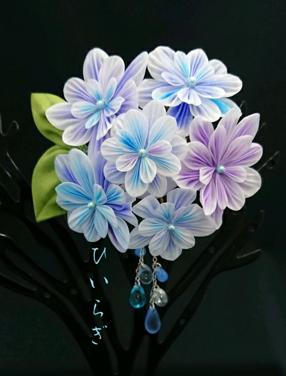 紫陽花「万華鏡」のブローチ 1枚目の画像