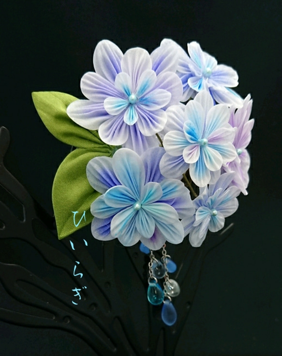 紫陽花「万華鏡」のブローチ 2枚目の画像