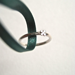 (再販) / ピンキーring ・四葉 1枚目の画像