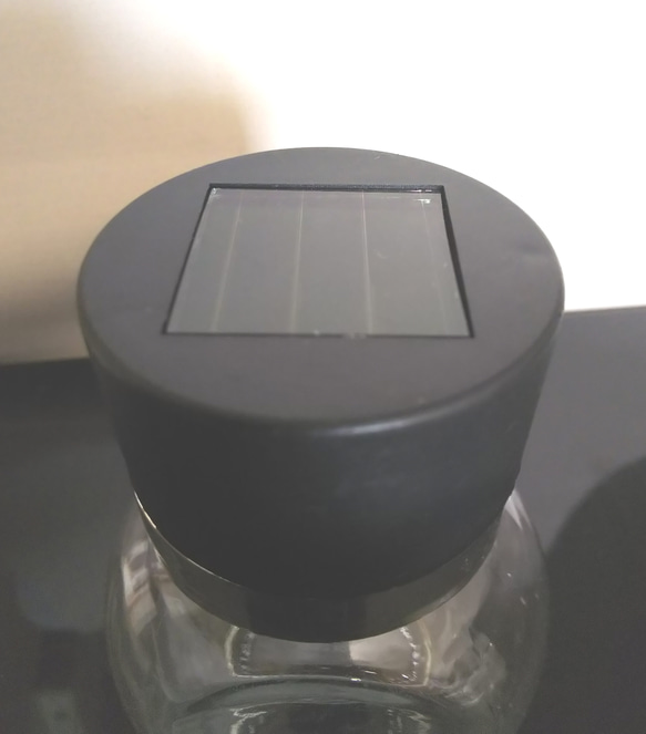ソーラー電池式LEDライト容器、空瓶、防水 6枚目の画像