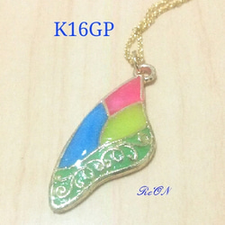 K16GP、光る極楽蝶の羽ネックレス 2枚目の画像