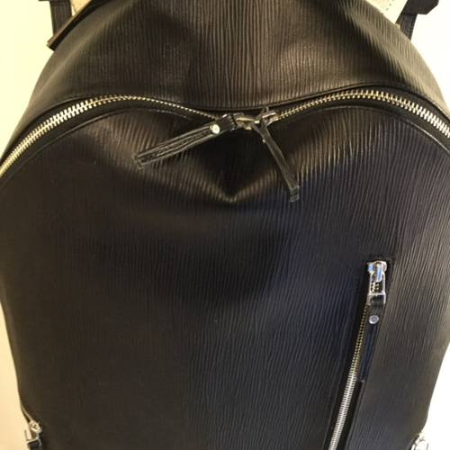 chi.wataのオフホワイトのリュック、おおさん専用でお願いします A4 ユニセックス 牛革 バックパック | 株式会社 chi.wata