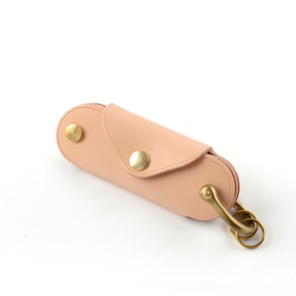 ヌメ革 ベルギー製 コイン5枚収納キーケース キーホルダー 真鍮金具 お出かけ お散歩 プレゼントに