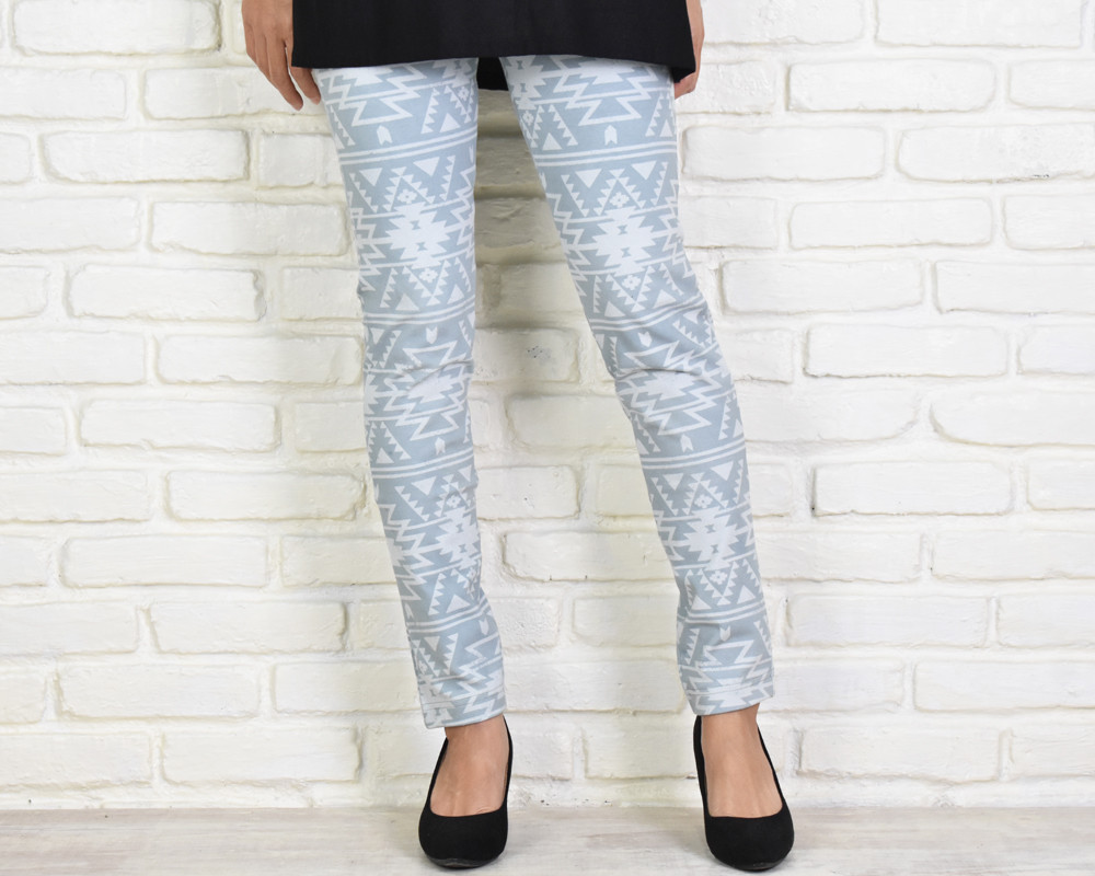 極上の穿き心地！ネイティブ柄スキニーストレートストレッチロングパンツ　＜グレー＞